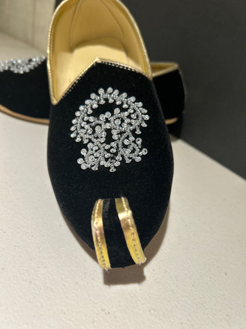 Juttis/ Shoes